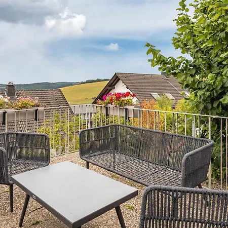 Perle Am Poen מדבאך